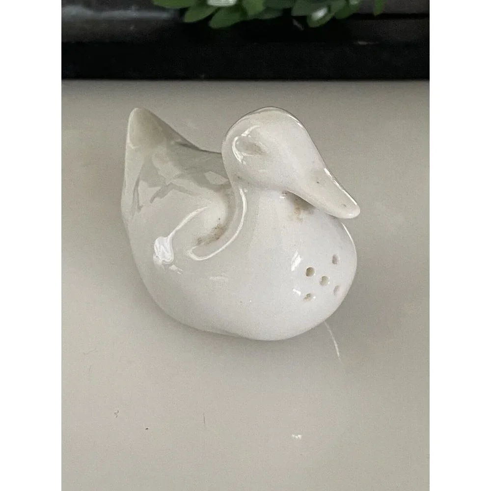 Vista Alegre Portugal White Duck Salt Shaker Vintage Miniature Salt Shaker Only‎